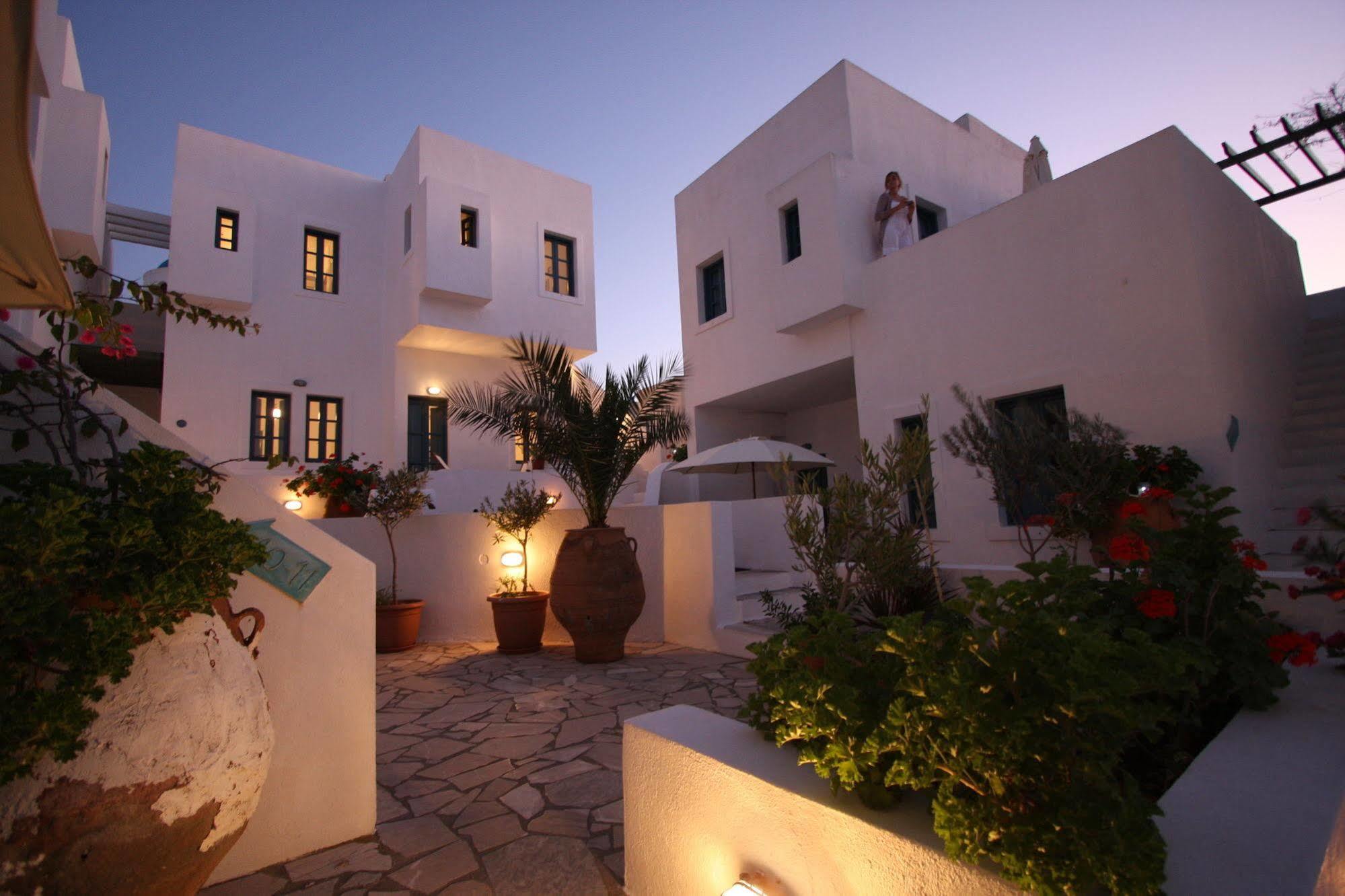 Hotel Oia'S Sunset Extérieur photo